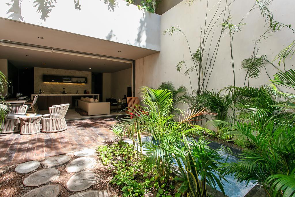 Eco-Chic Design Condos Wrapped In Nature'S Elements By Stella Rentals Tulum Værelse billede